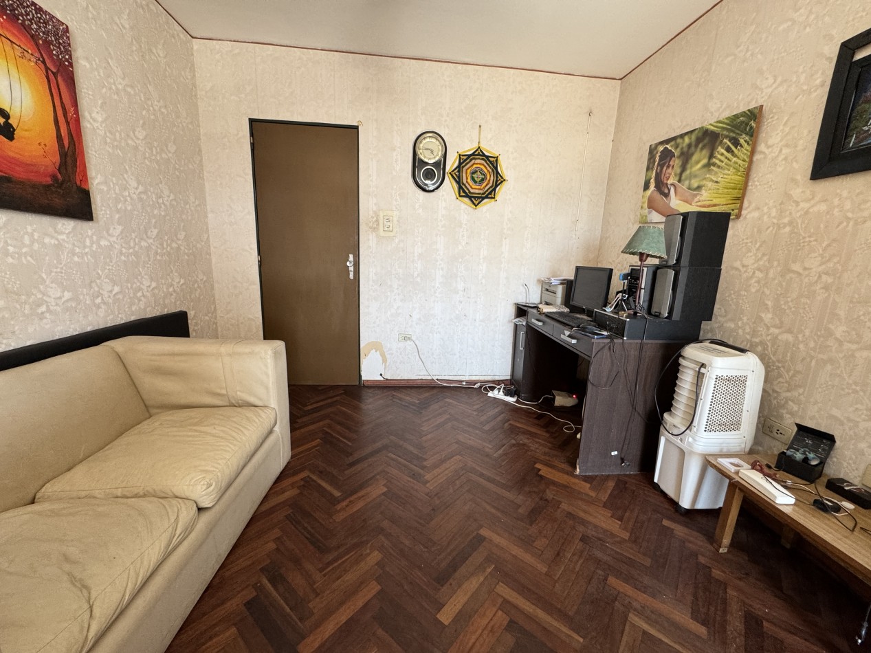 EN VENTA DEPARTAMENTO DE 2 DORMITORIOS CON COCHERA
