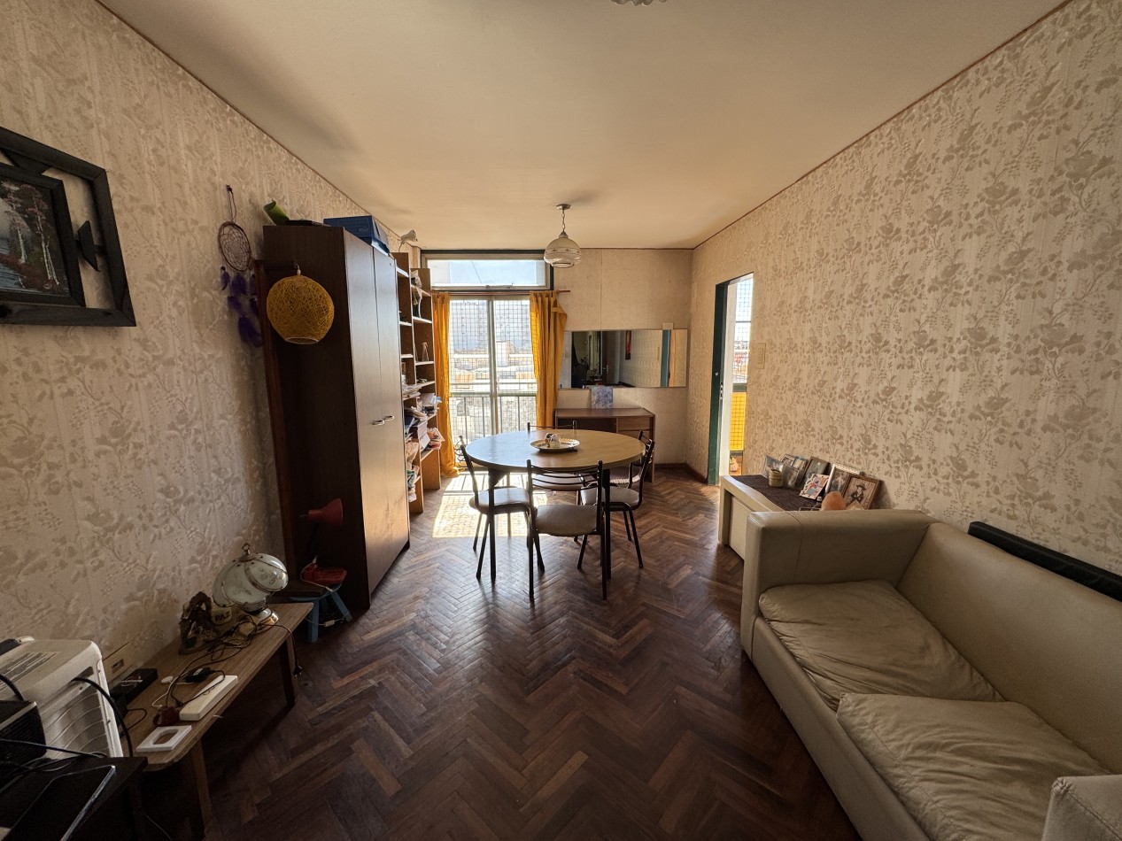 EN VENTA DEPARTAMENTO DE 2 DORMITORIOS CON COCHERA