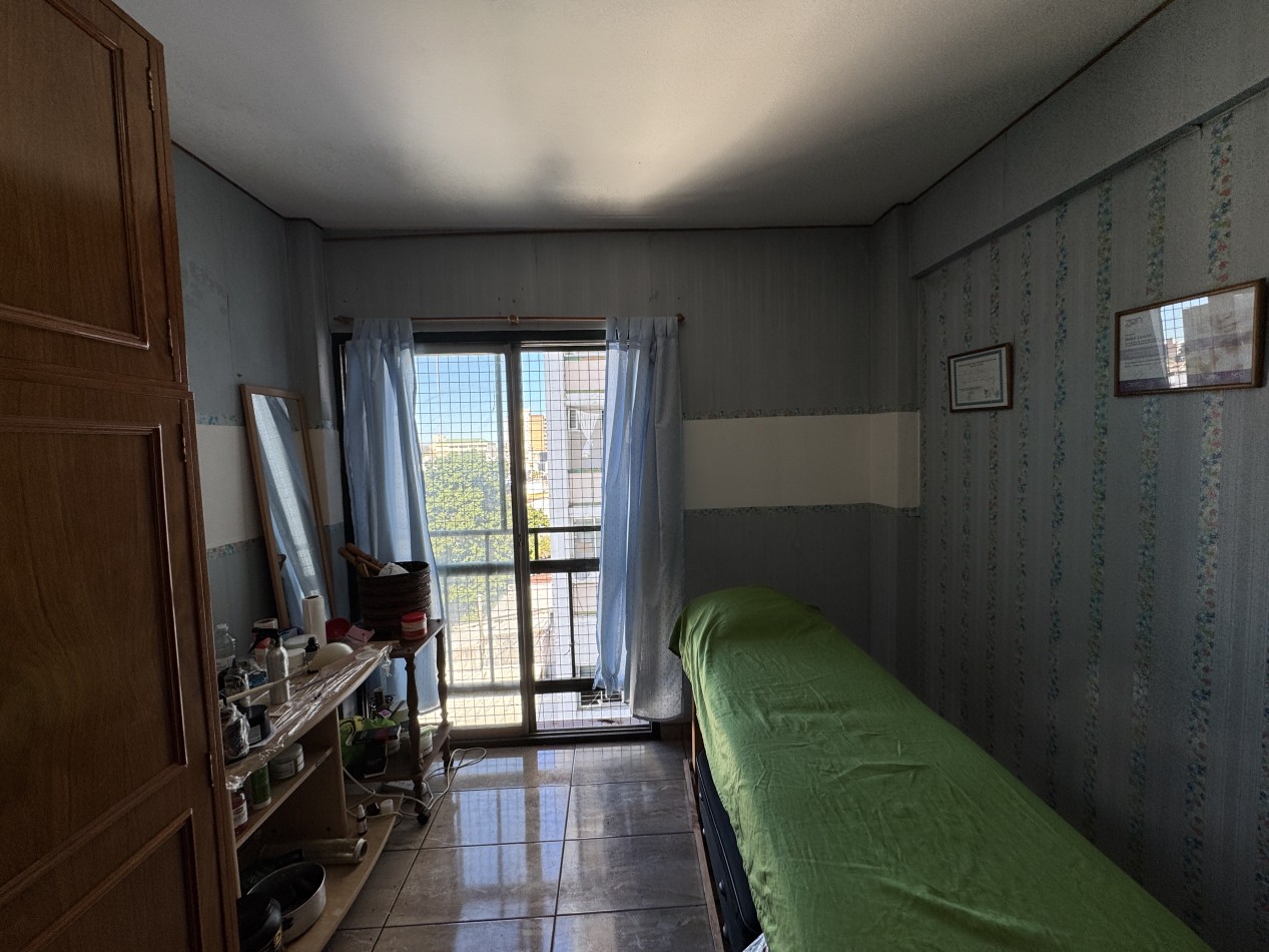 EN VENTA DEPARTAMENTO DE 2 DORMITORIOS CON COCHERA