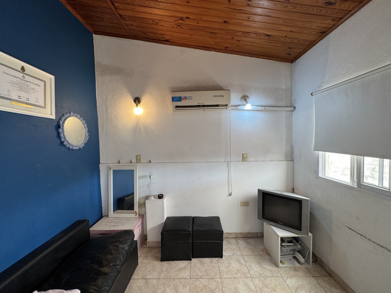 SE VENDE CASA ZONA RACEDO Y AV. DE LAS AMERICAS