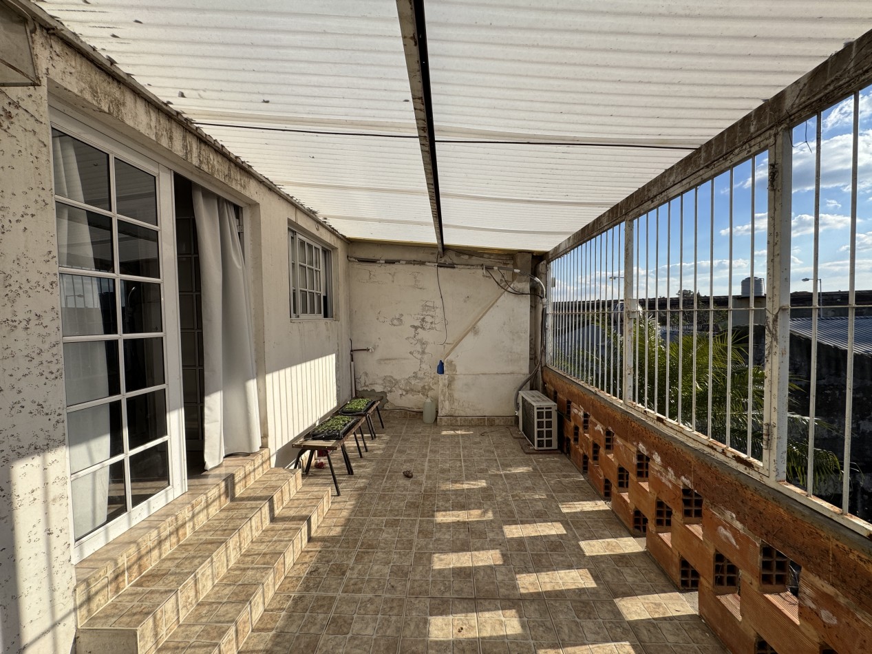 SE VENDE CASA ZONA RACEDO Y AV. DE LAS AMERICAS