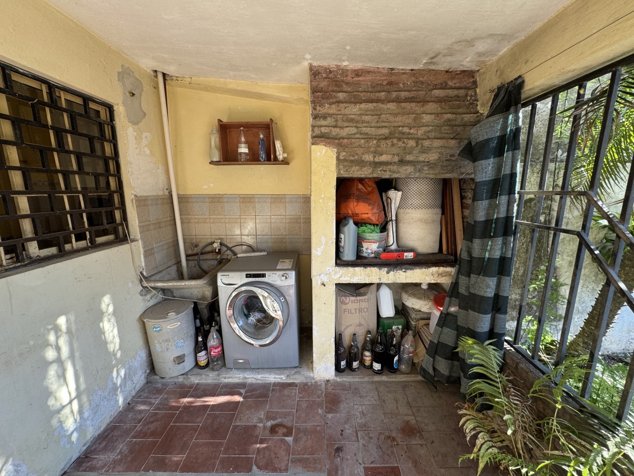 SE VENDE CASA ZONA RACEDO Y AV. DE LAS AMERICAS