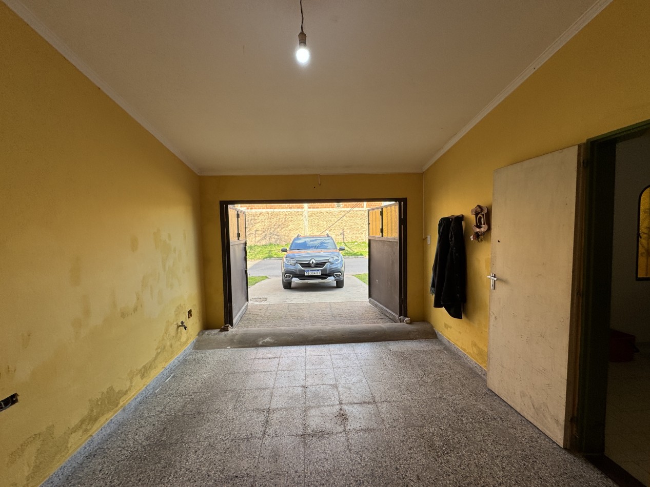 SE VENDE CASA ZONA RACEDO Y AV. DE LAS AMERICAS