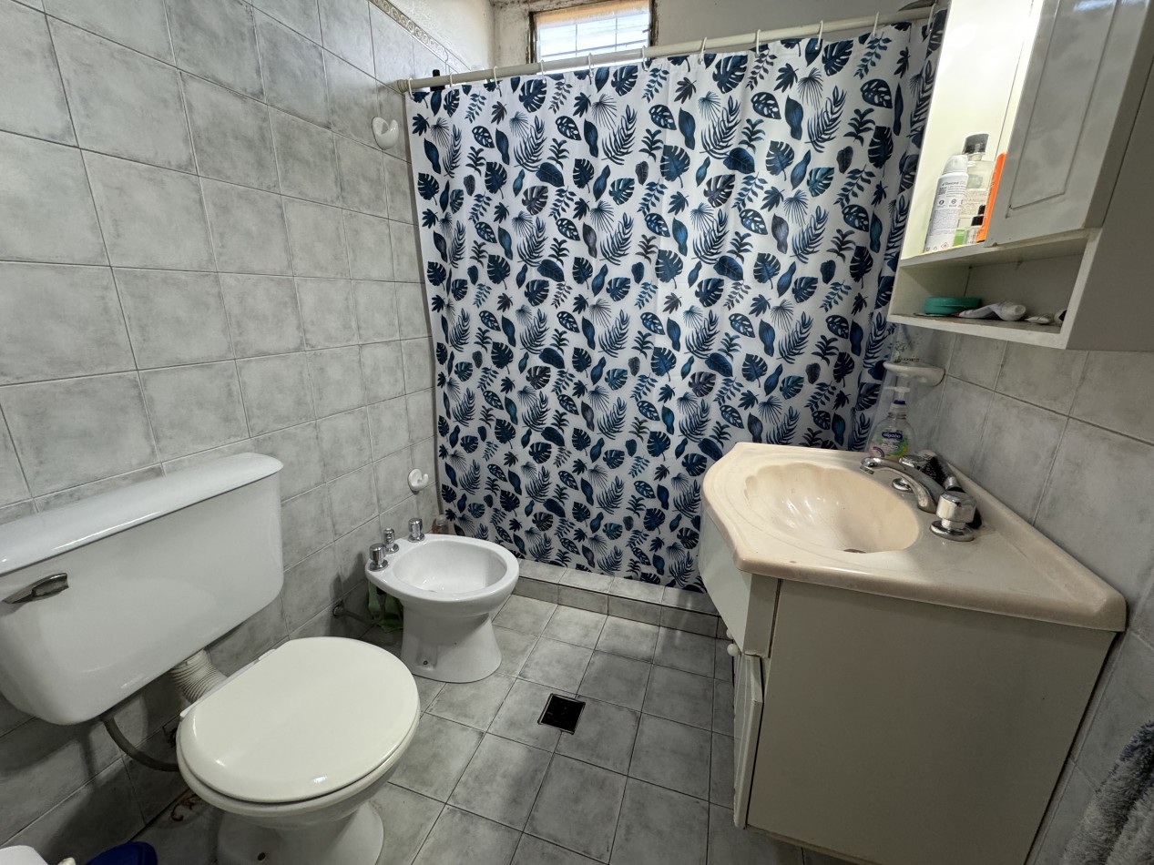 SE VENDE CASA ZONA RACEDO Y AV. DE LAS AMERICAS