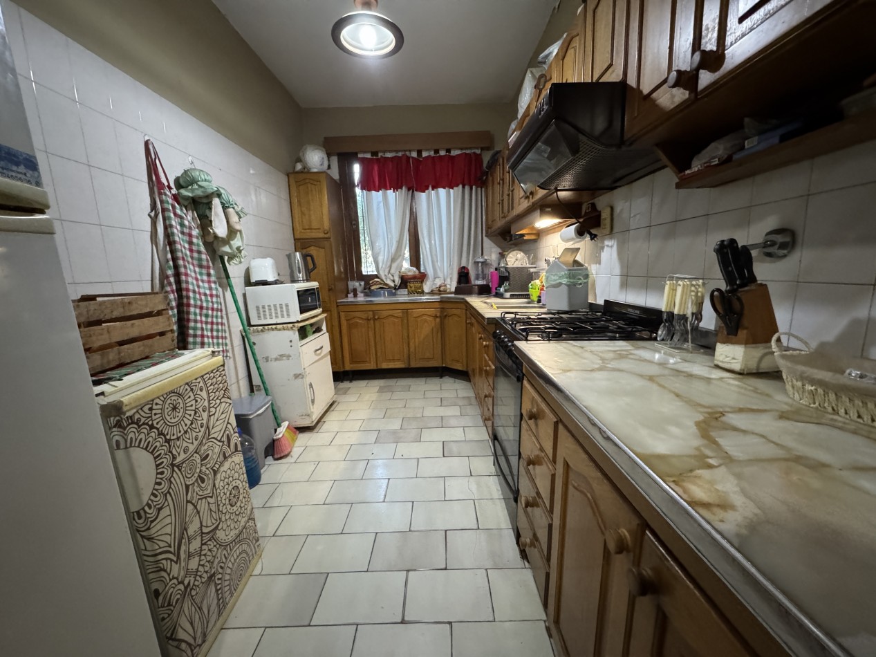 CASA EN VENTA - zona Av. de las Americas y Sarobe