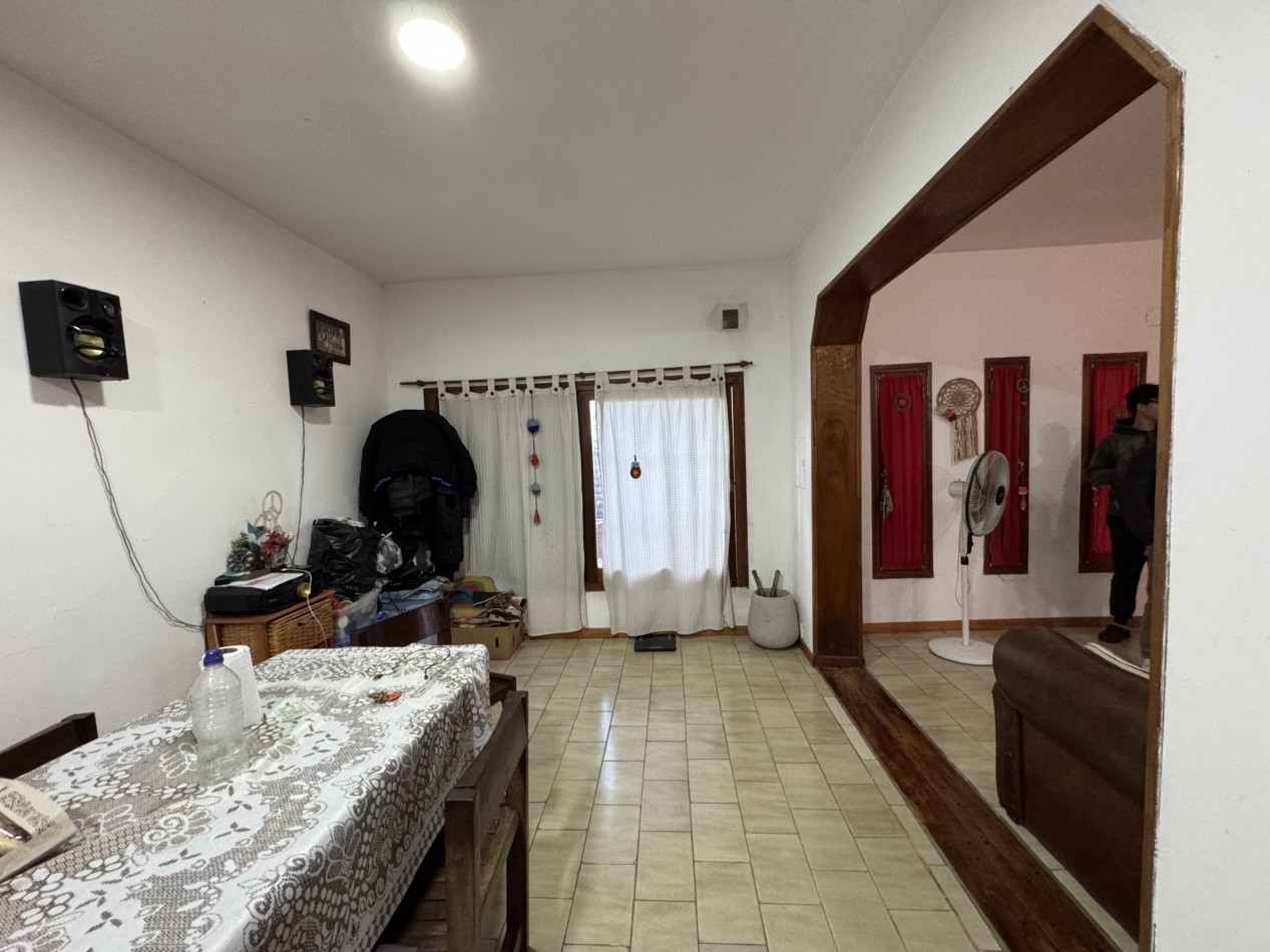 CASA EN VENTA - zona Av. de las Americas y Sarobe