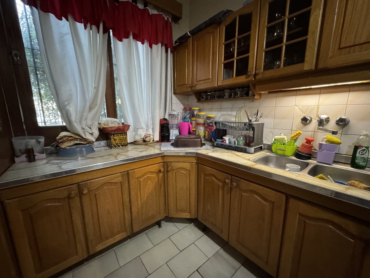 CASA EN VENTA - zona Av. de las Americas y Sarobe