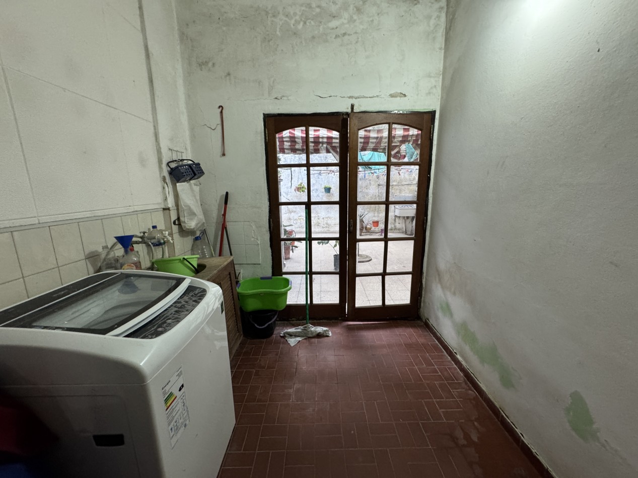 CASA EN VENTA - zona Av. de las Americas y Sarobe