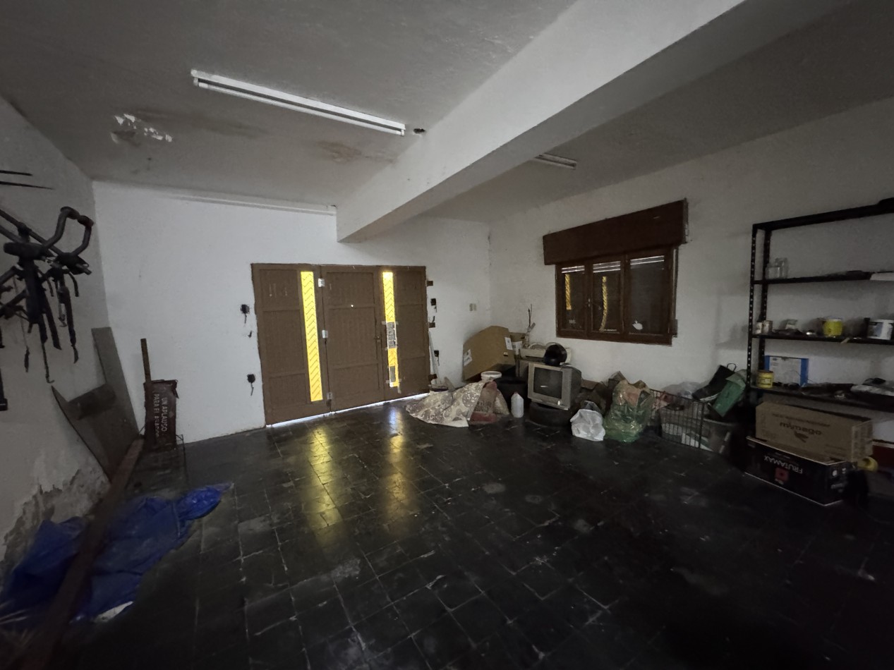 CASA EN VENTA - zona Av. de las Americas y Sarobe