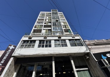 EN VENTA DEPARTAMENTO DE 2 DORMITORIOS CON COCHERA
