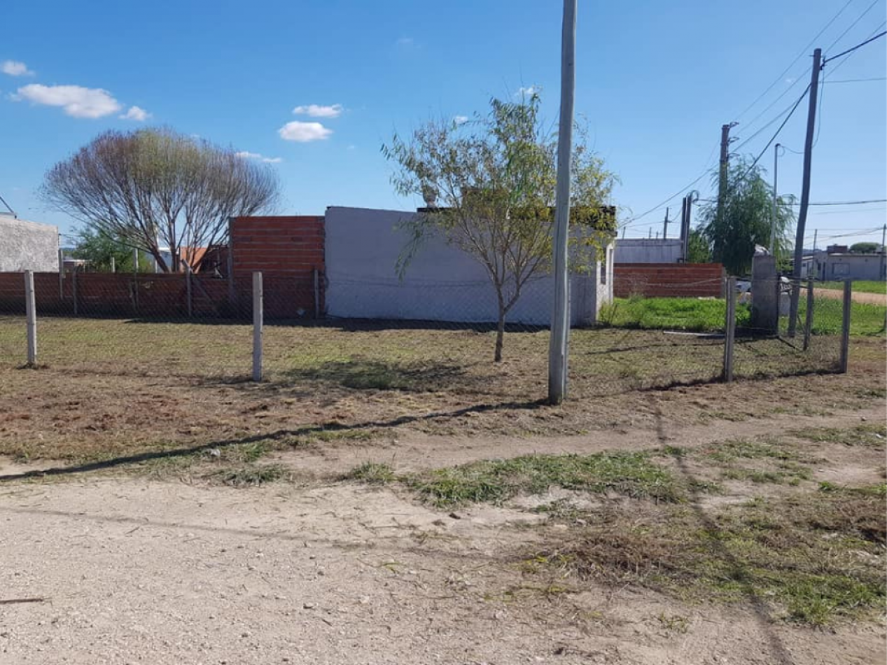 TERRENO SOBRE ESQUINA EN SAN BENITO