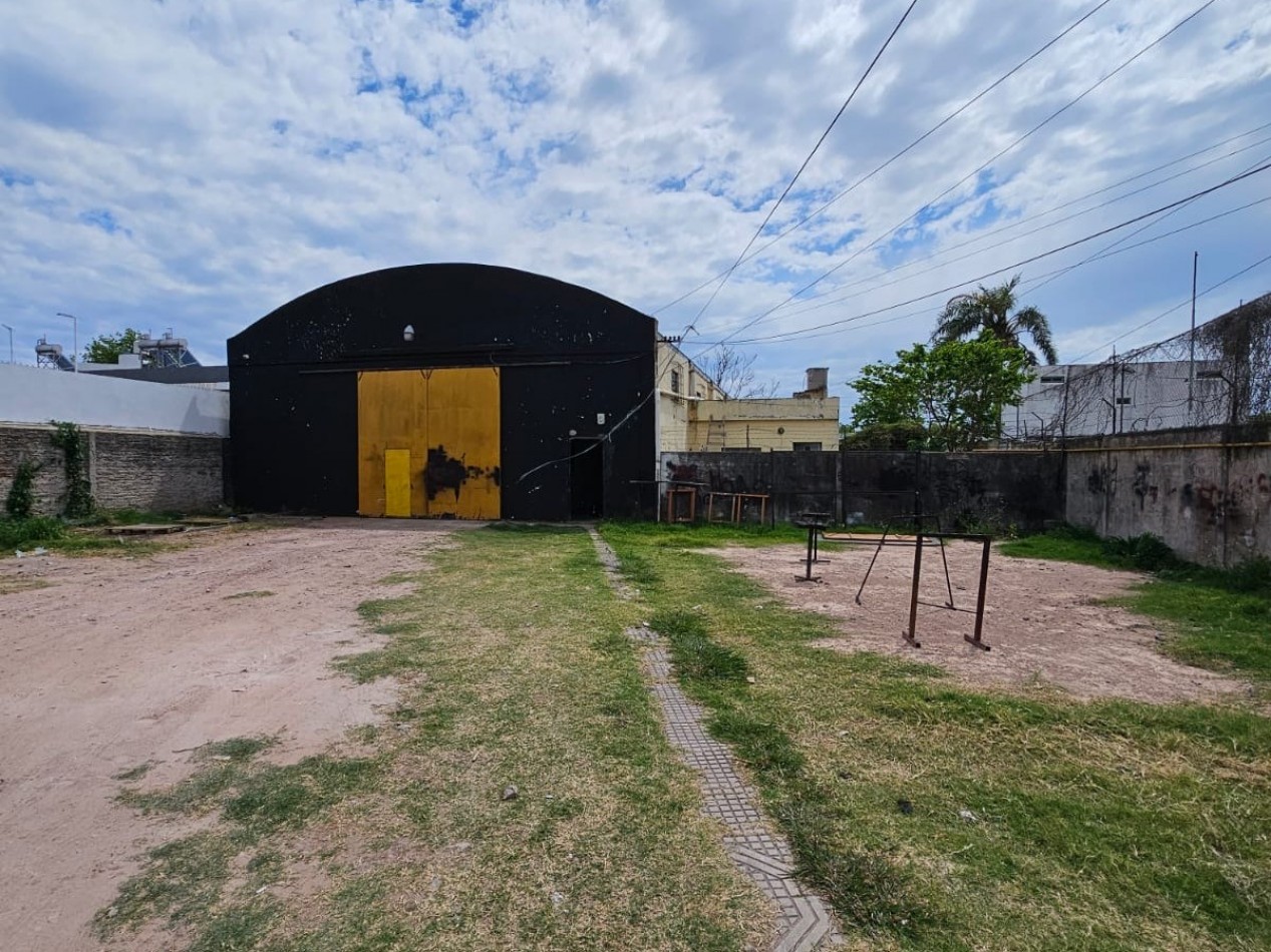 GALPON EN VENTA ZONA DON BOSCO Y SOLER