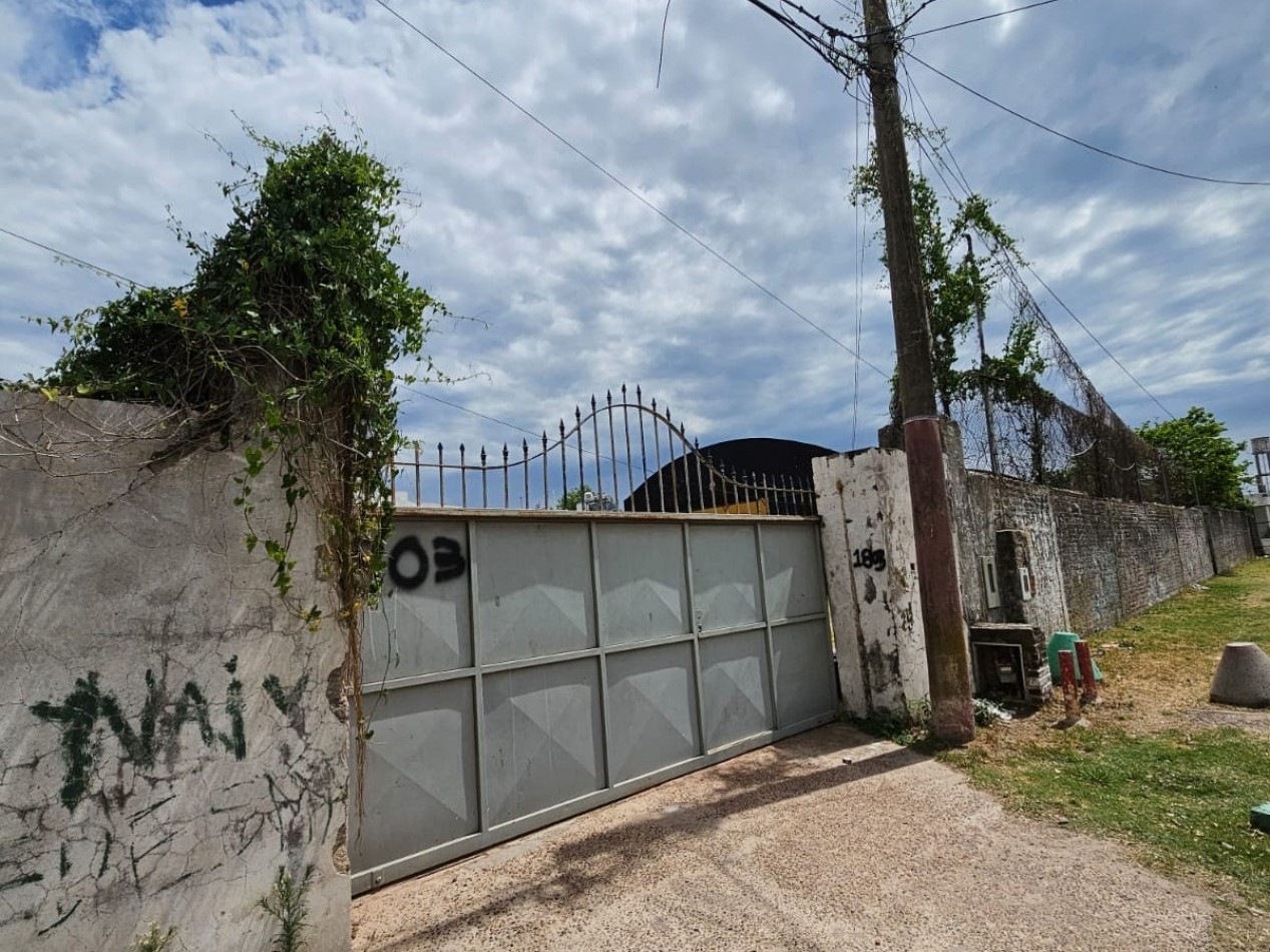 GALPON EN VENTA ZONA DON BOSCO Y SOLER