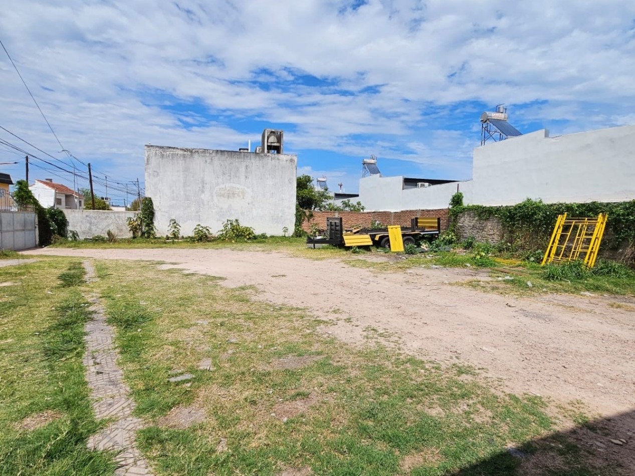 GALPON EN VENTA ZONA DON BOSCO Y SOLER