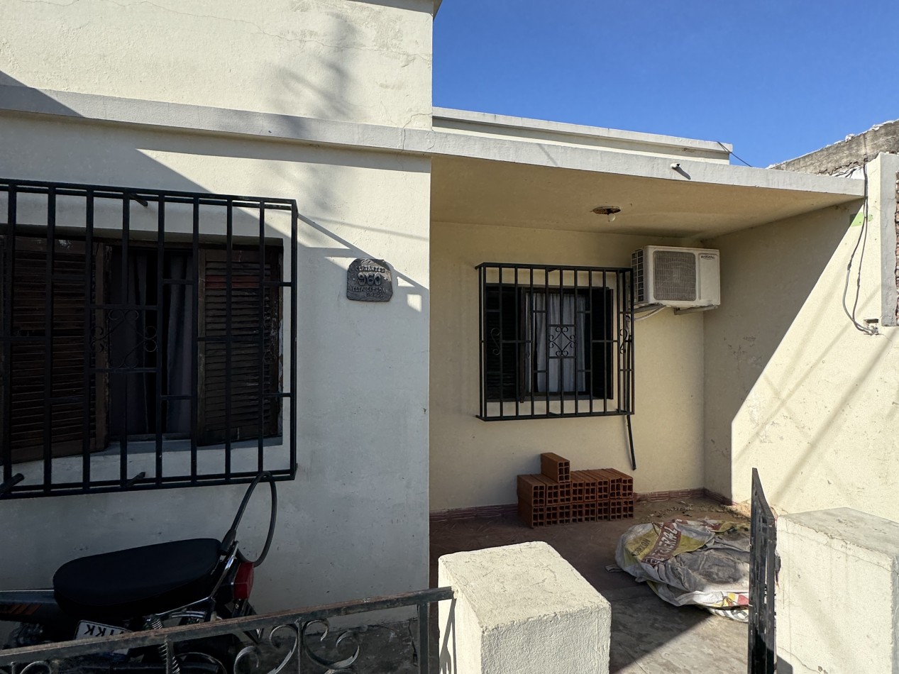 SE VENDE INMUEBLE SOBRE CALLE CERVANTES