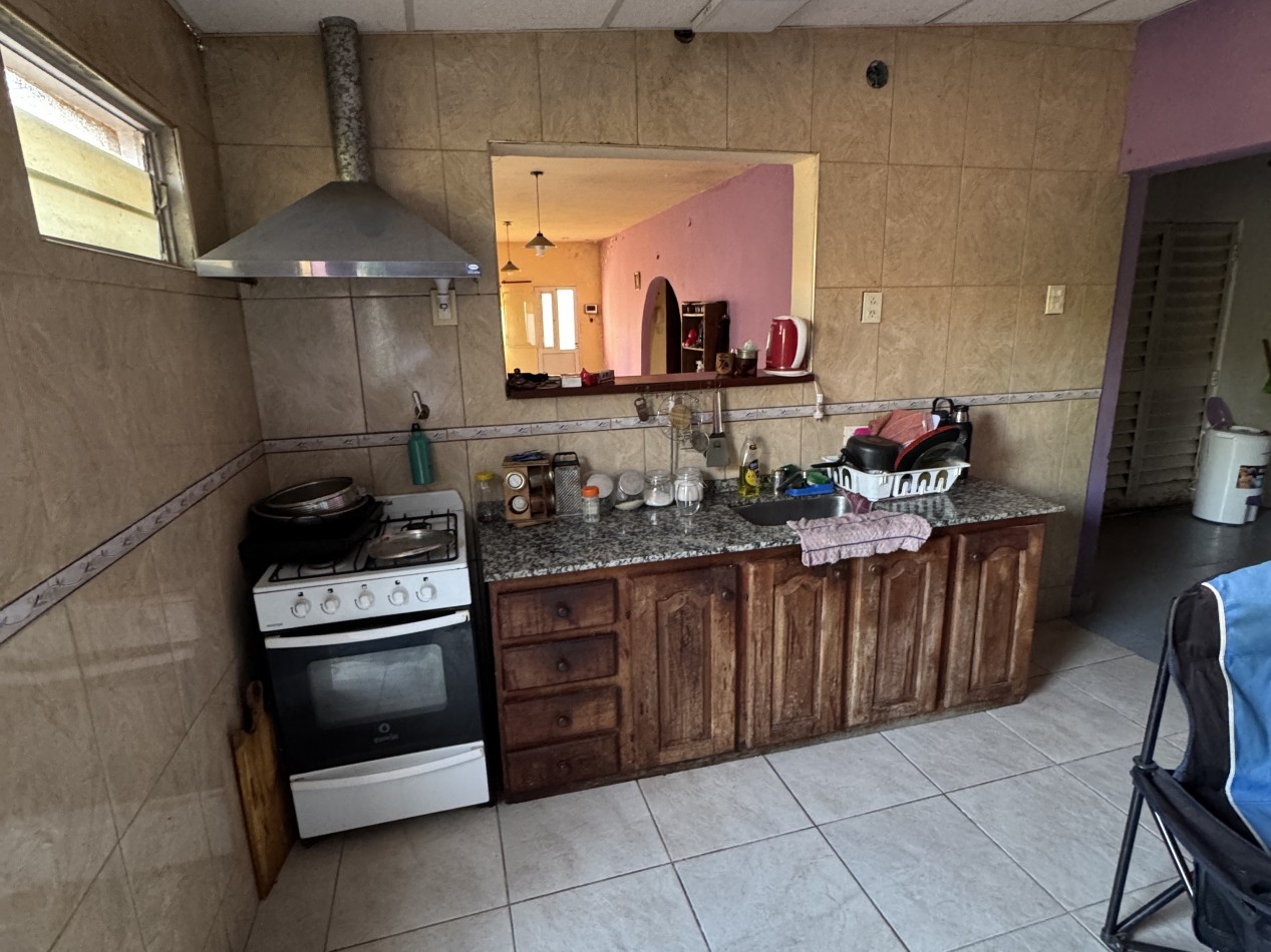 SE VENDE INMUEBLE SOBRE CALLE CERVANTES