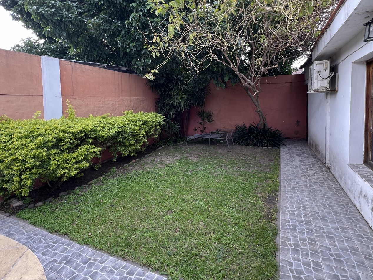 CASA CENTRICA CALLE LA RIOJA Y URUGUAY