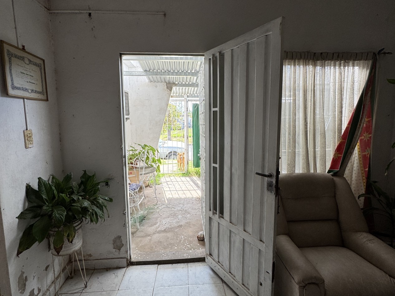 VENTA - CASA A REACONDICIONAR A METROS DE BLAS PARERA