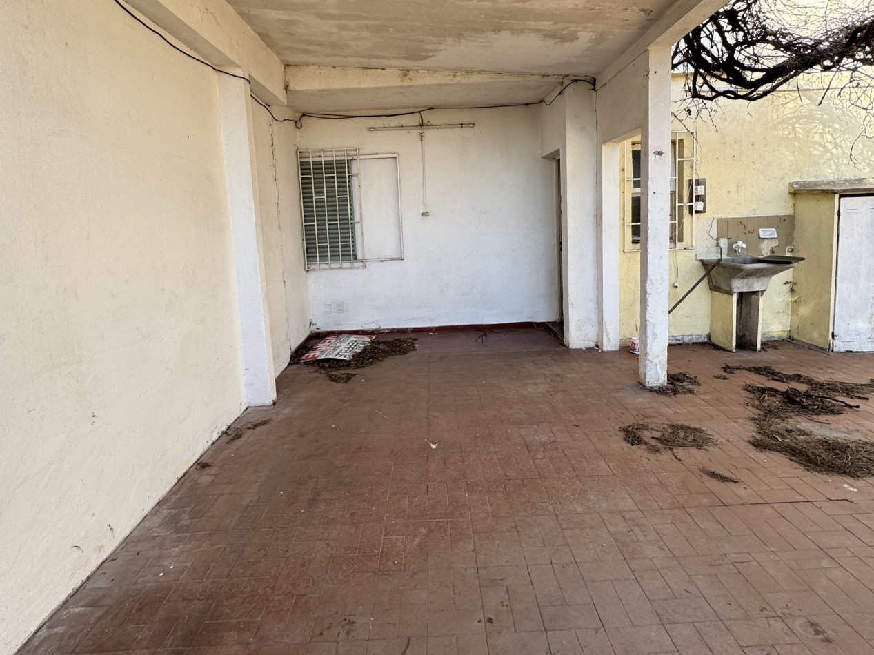 SE VENDE CASA ZONA ALTE. BROWN Y MANUEL CRESPO