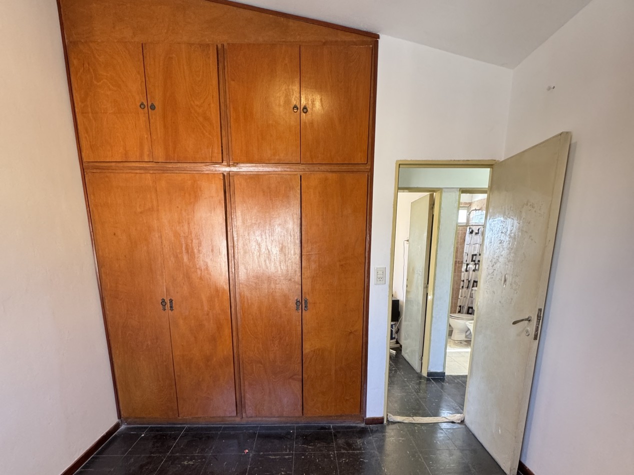 SE VENDE PROPIEDAD DE 4 DORM. ZONA BROWN Y CIRCUNVALACION 