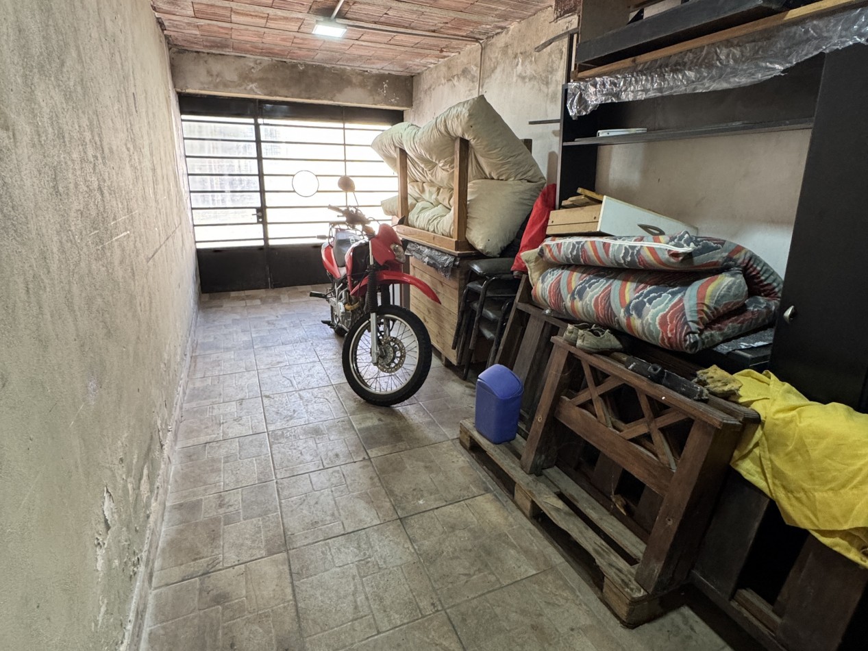 SE VENDE PROPIEDAD DE 4 DORM. ZONA BROWN Y CIRCUNVALACION 