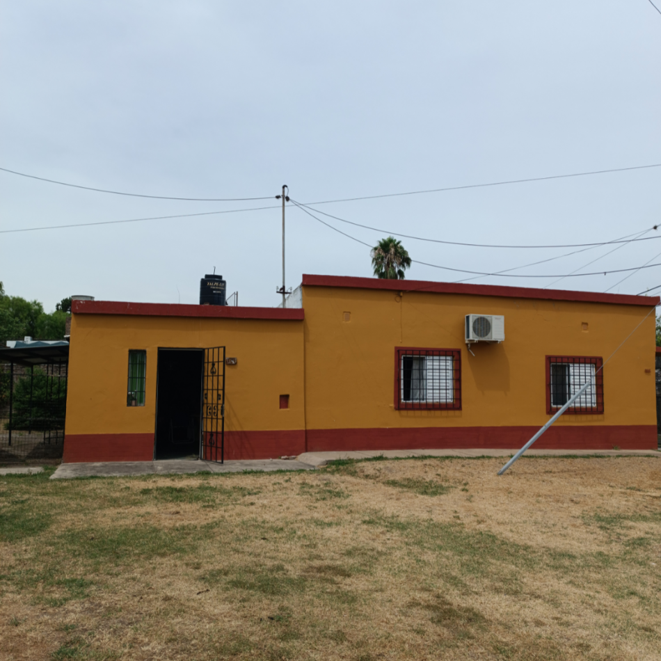 SE VENDE CASA 2 DORMITORIOS