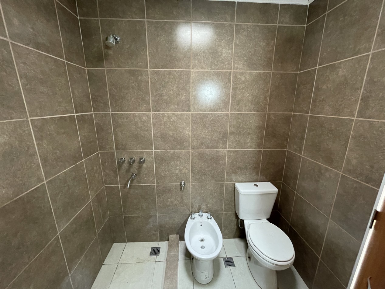 Casa en alquiler en Parana - DOS DORMITORIOS CON COCHERA A ESTRENAR