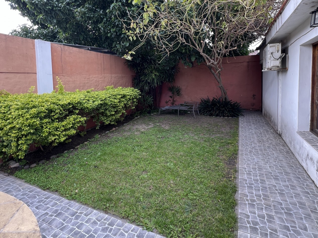 Casa en venta en zona centrica de Parana - Amplio terreno, pileta, quincho y excelente ubicacion