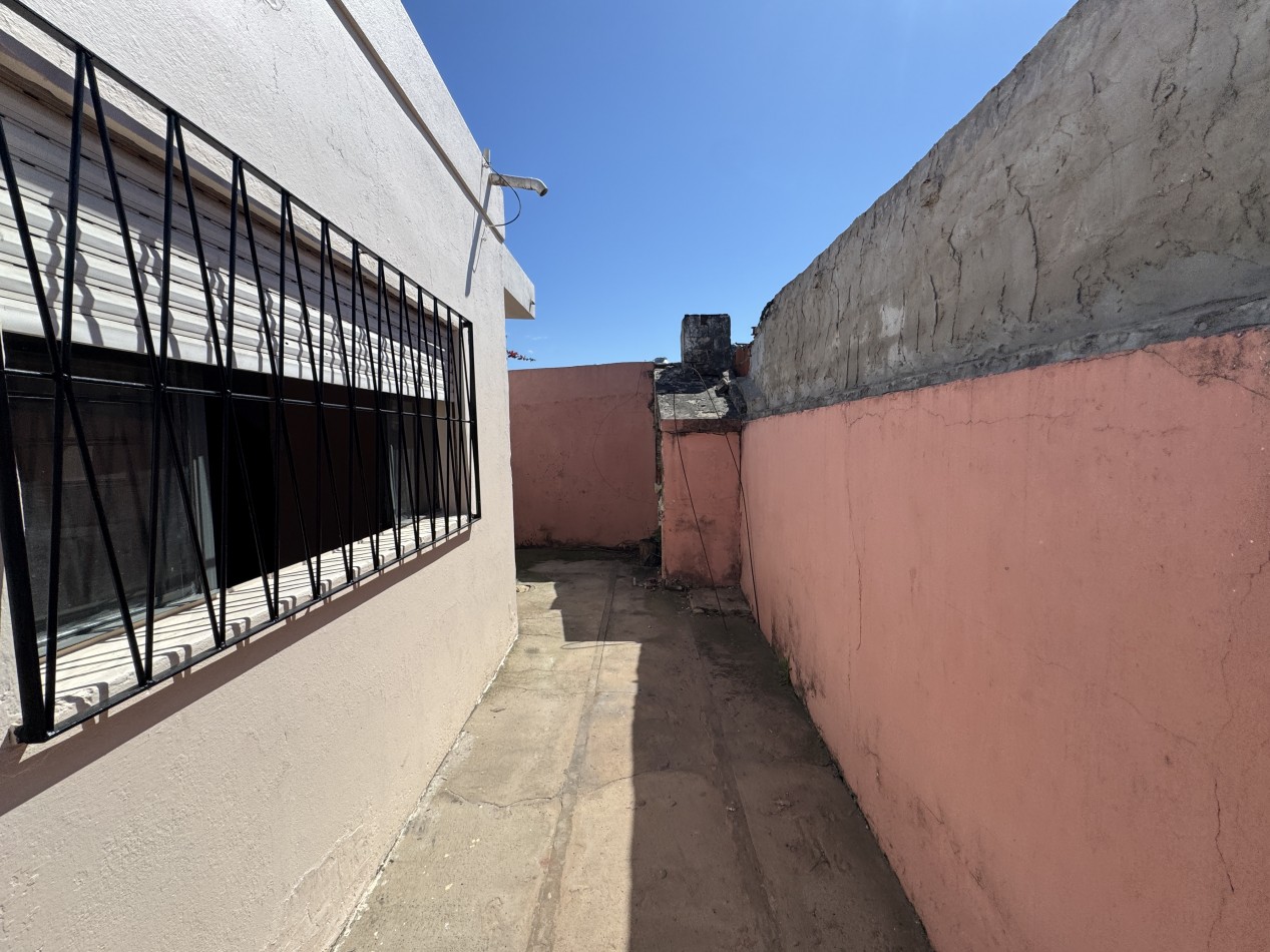 Casa en venta en zona Don Bosco y Diaz Velez - Dos viviendas ideales para familia e inversion