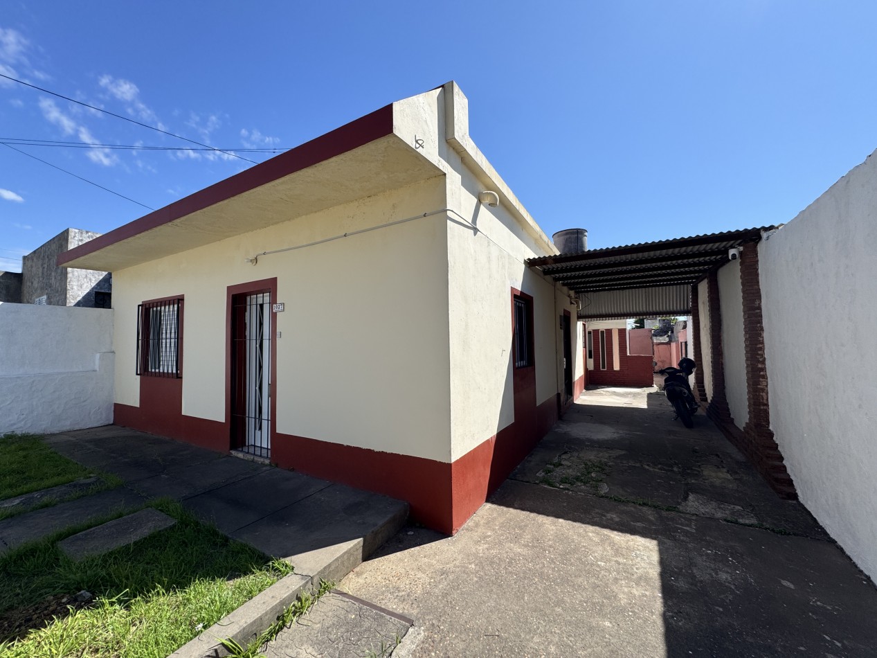 Casa en venta en zona Don Bosco y Diaz Velez - Dos viviendas ideales para familia e inversion