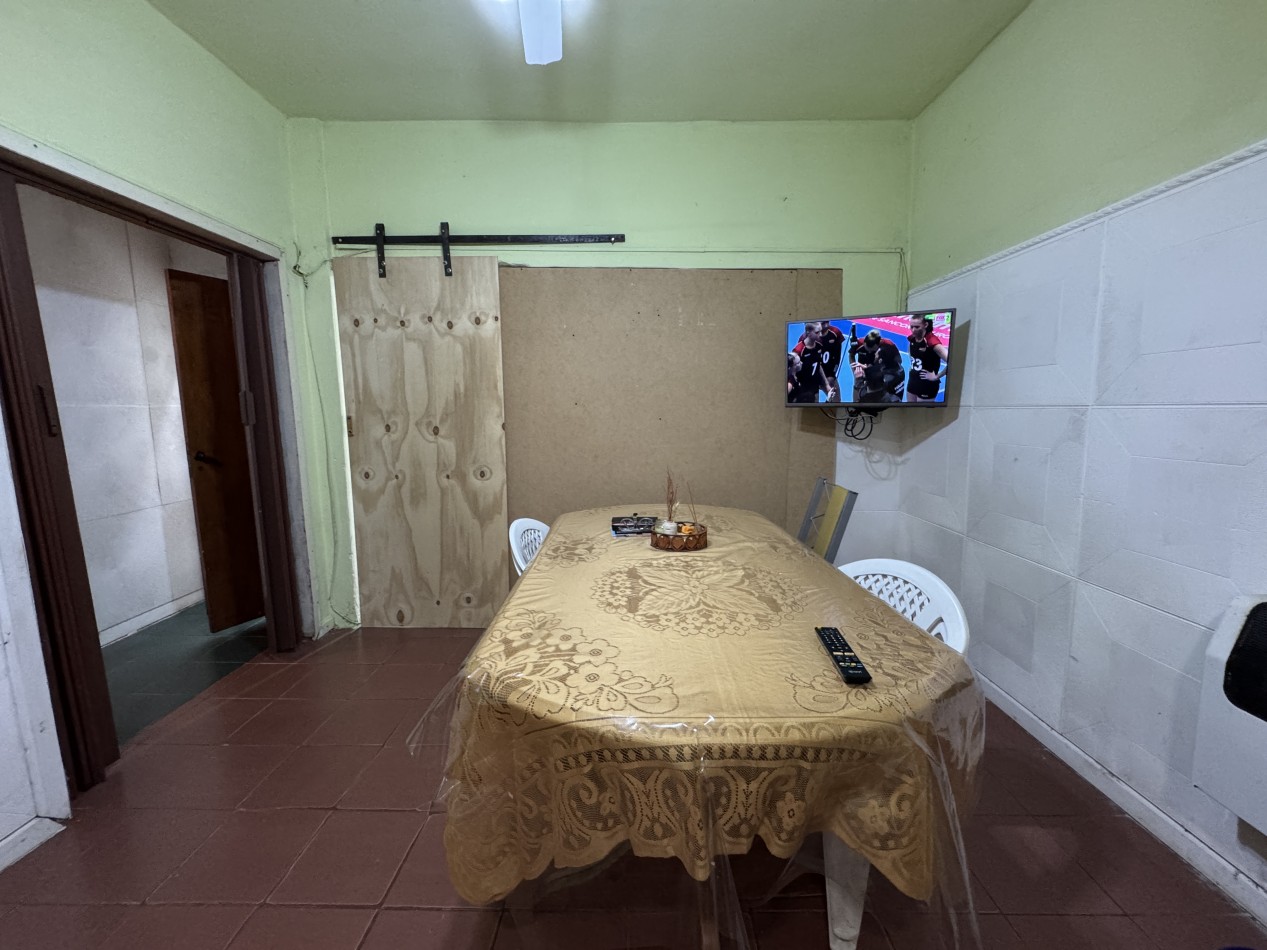 Casa en venta en zona Garrigo y Miguel David Parana - Dos plantas, potencial de ampliacion y todos los servicios 