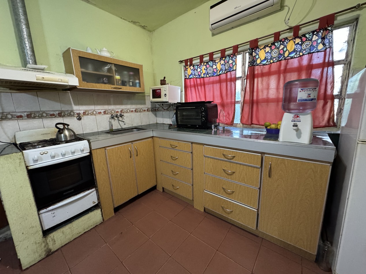 Casa en venta en zona Garrigo y Miguel David Parana - Dos plantas, potencial de ampliacion y todos los servicios 