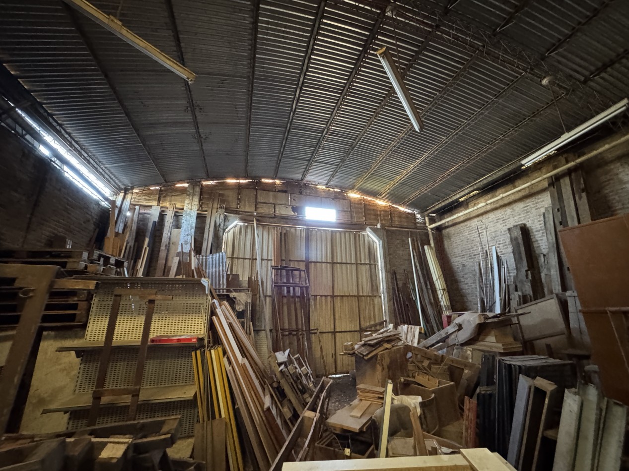 Galpon en venta sobre Av. Ramirez - Ubicacion estrategica comercial en Parana