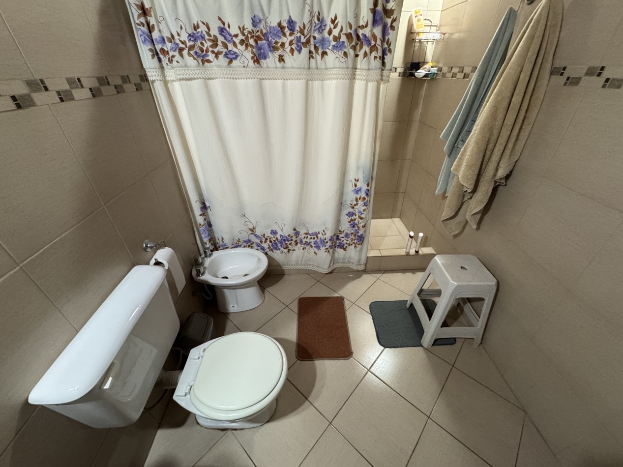 Casa de 2 dormitorios con pileta en terreno de 1.000 m² - Colonia Avellaneda