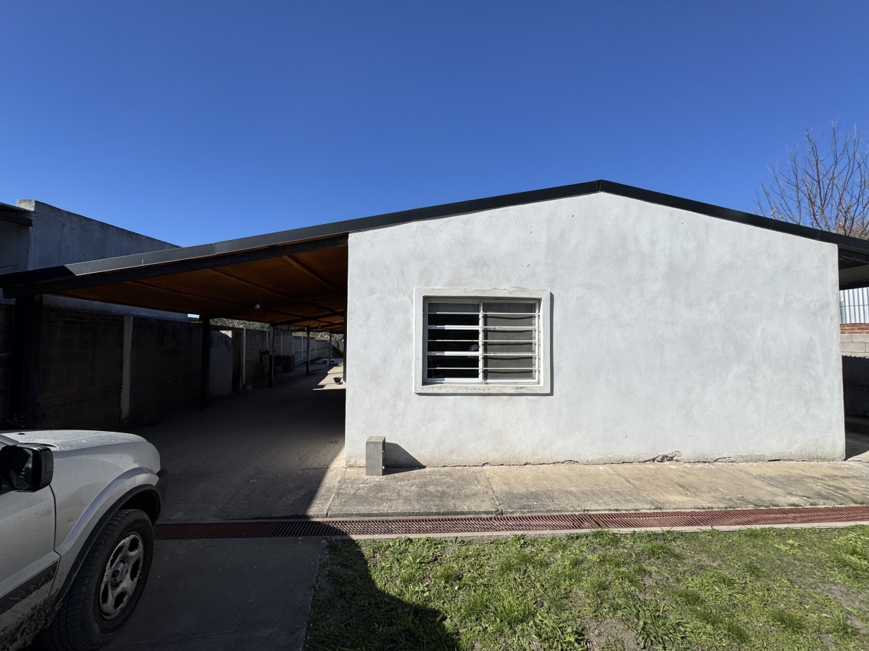 Casa de 2 dormitorios con pileta en terreno de 1.000 m² - Colonia Avellaneda