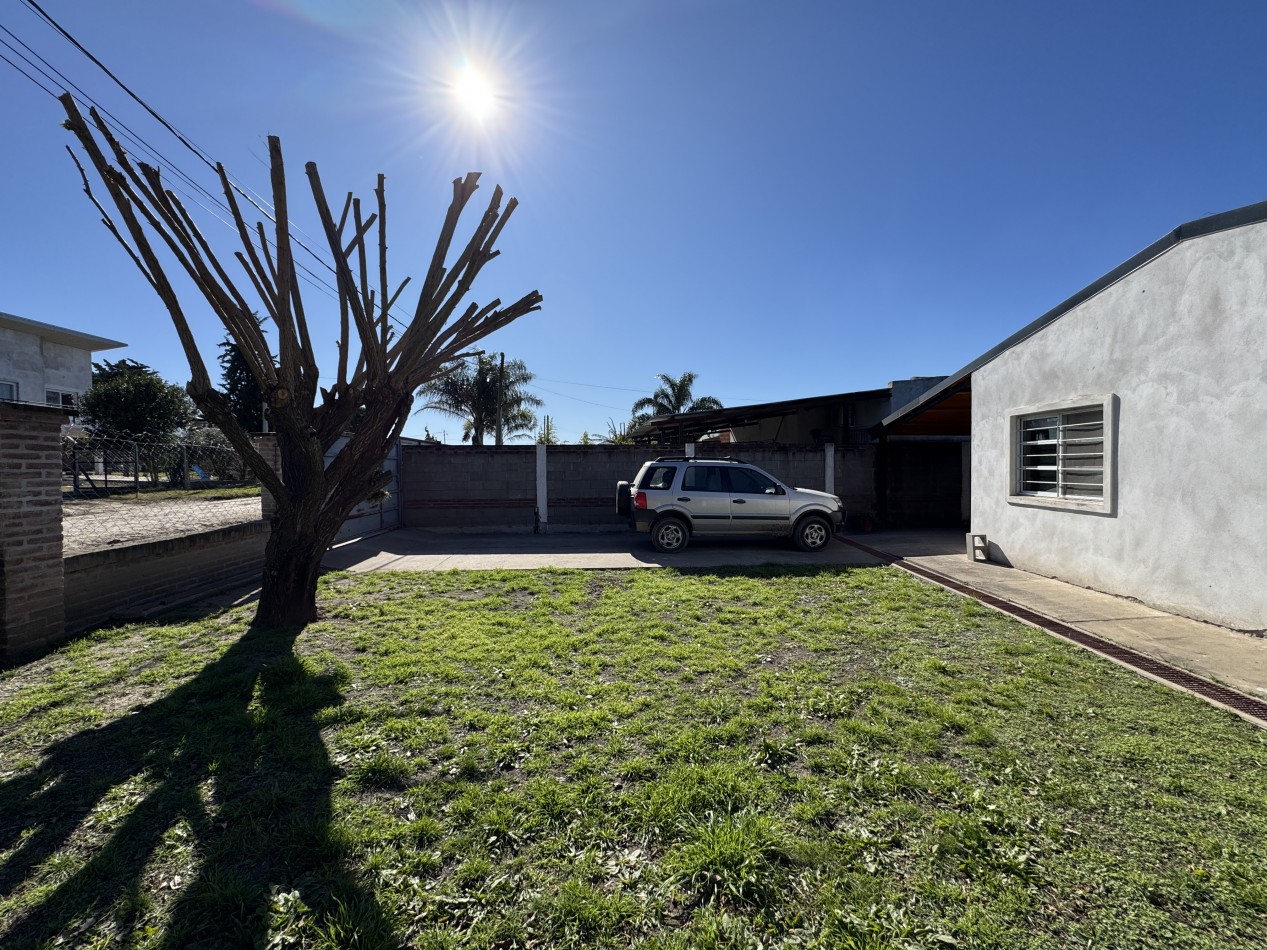 Casa de 2 dormitorios con pileta en terreno de 1.000 m² - Colonia Avellaneda