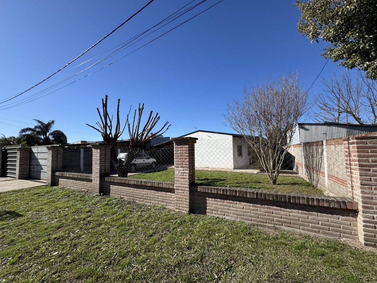Casa de 2 dormitorios con pileta en terreno de 1.000 m² - Colonia Avellaneda