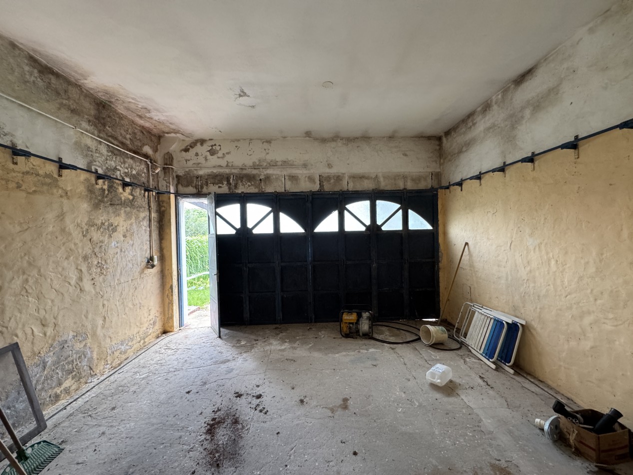 Casa con vista al rio y pileta | A refaccionar | - Frente al camping en Villa Urquiza, Entre Rios