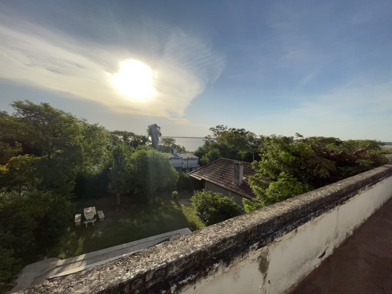 Casa con vista al rio y pileta | A refaccionar | - Frente al camping en Villa Urquiza, Entre Rios