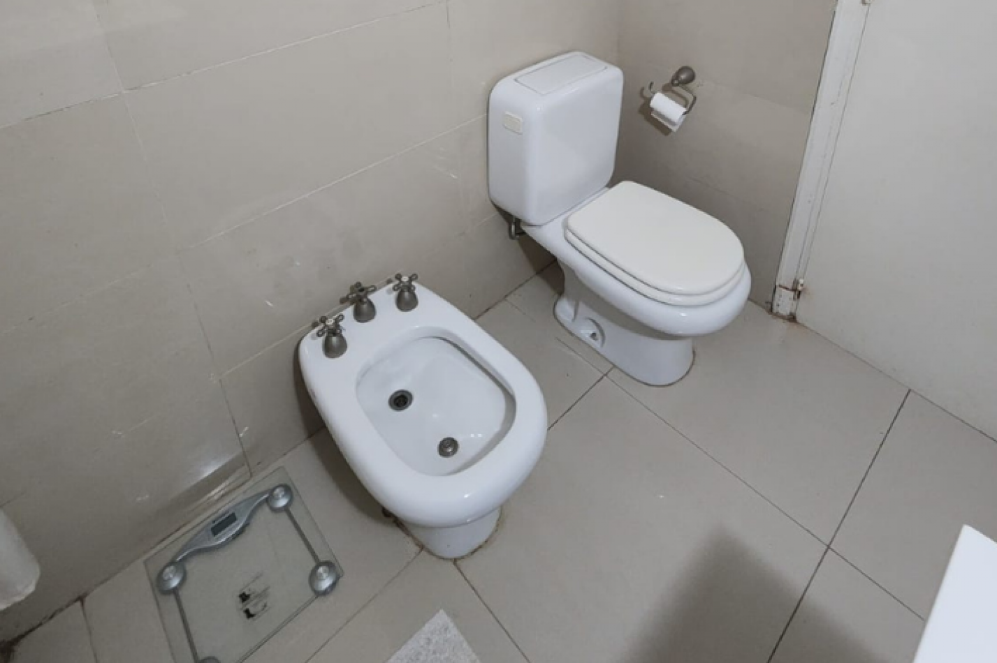 Departamento centrico de 3 dormitorios con balcon - 136 m² en Parana Centro