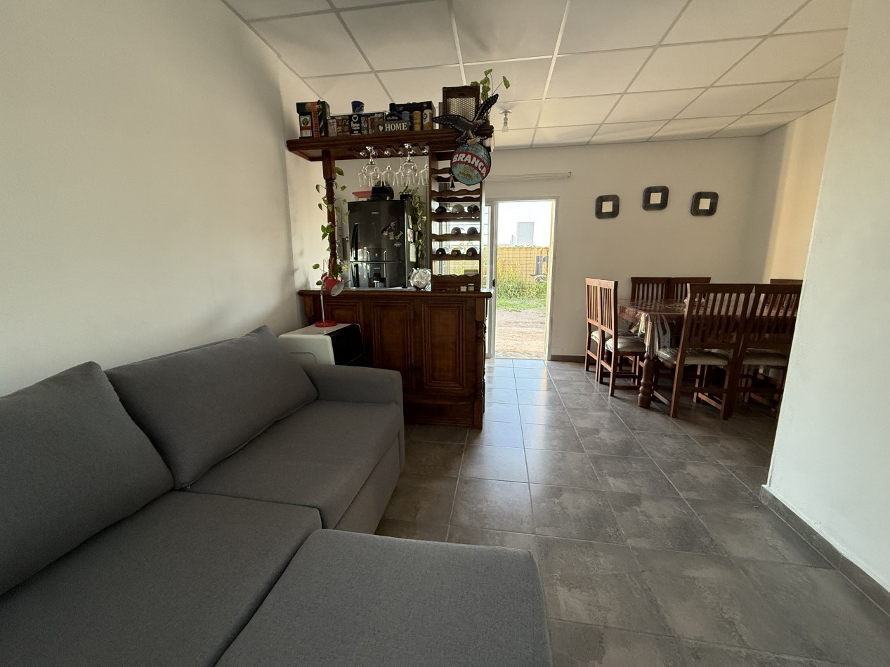 Casa a estrenar de 1 dormitorio con patio en Parana