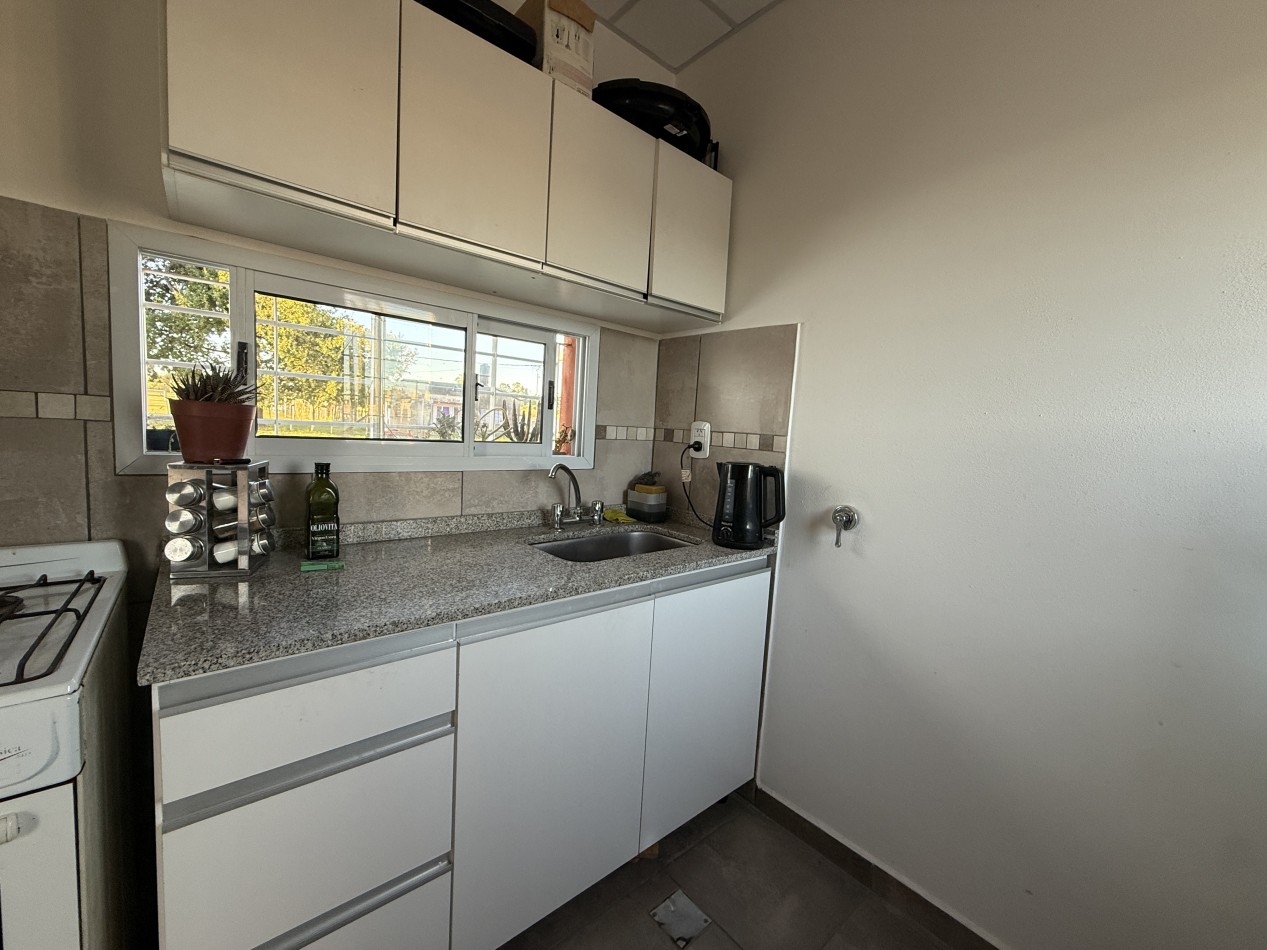 Casa a estrenar de 1 dormitorio con patio en Parana