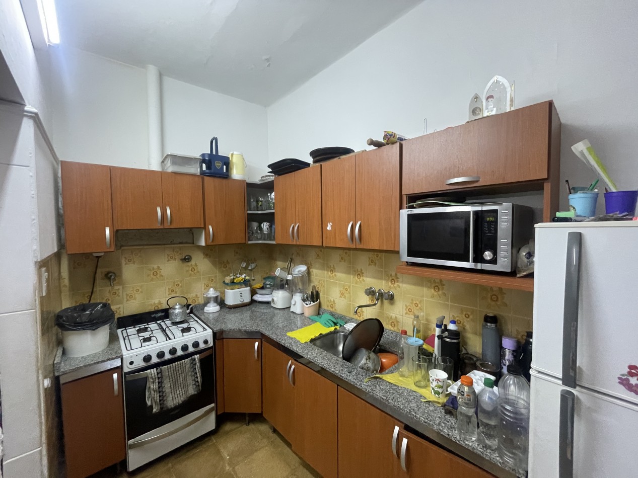 Casa de 2 dormitorios apta credito hipotecario con patio y cochera - Parana