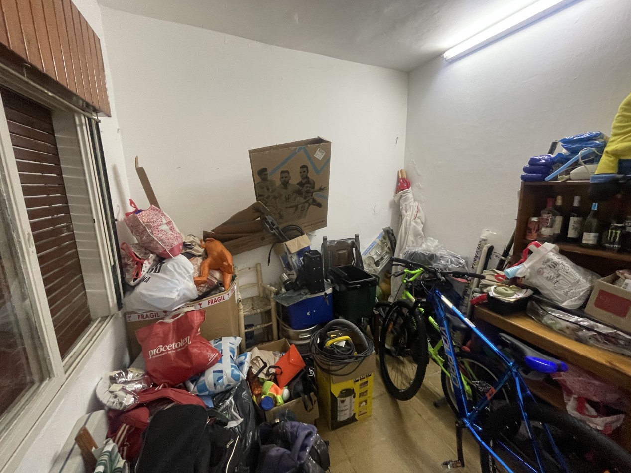 Casa de 2 dormitorios apta credito hipotecario con patio y cochera - Parana