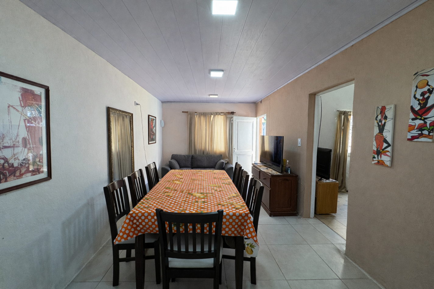 Casa de 2 dormitorios apta credito con patio