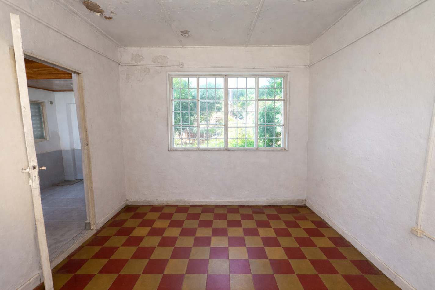 Casa de 2 dormitorios con patio y quincho - A media cuadra de Av. Almafuerte en Parana