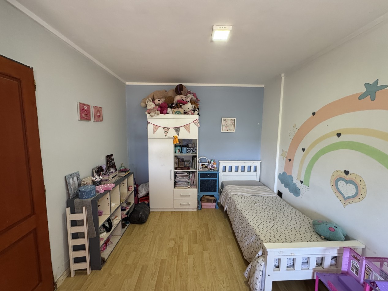 Casa de 2 dormitorios apta credito con gran patio y cochera - Barrio Lomas del Golf en Parana