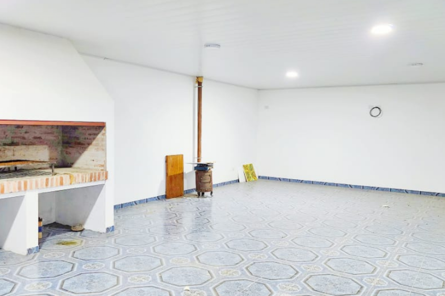 Casa a estrenar de 2 dormitorios con quincho y estudio independiente - Apta credito en Colonia Avellaneda