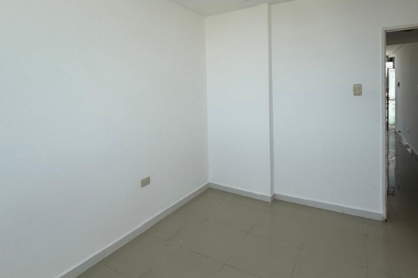 Alquiler departamento de 1 dormitorio - Piso 11 en zona Paraguay, Parana