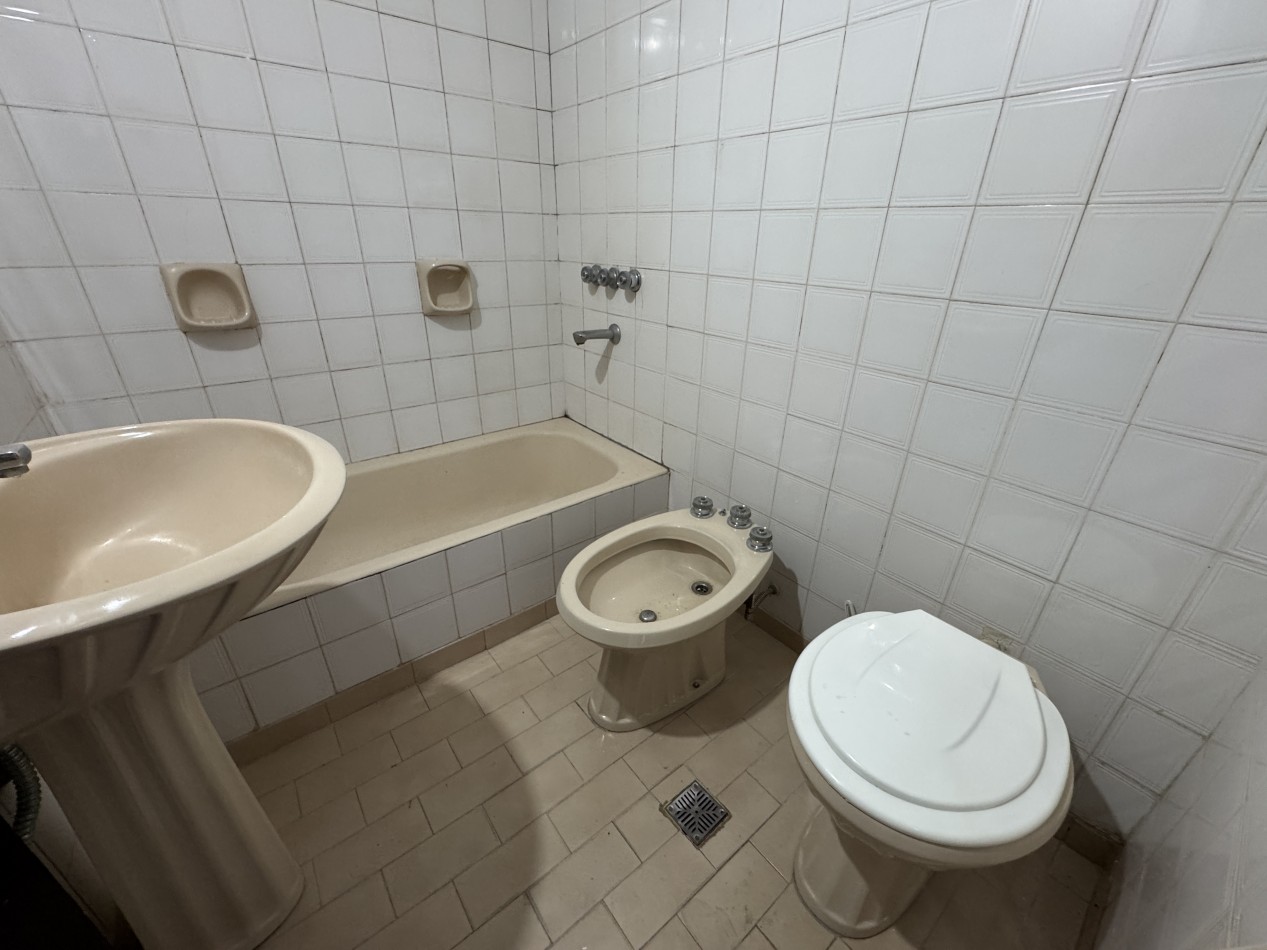 Alquiler departamento de 2/3 dormitorios - Piso 7 en zona facultades / casa de gobierno 